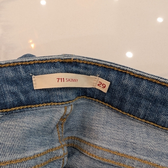 Levis 711 Skinny Deconstructed Skinny Jeans Size 29 - Picture 7 of 7